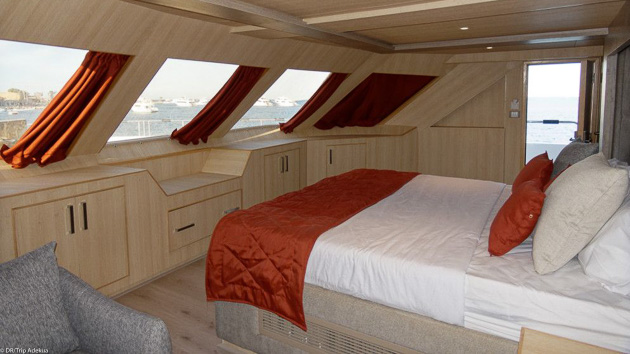 Votre chambre tout confort sur votre bateau de coisière en mer Rouge