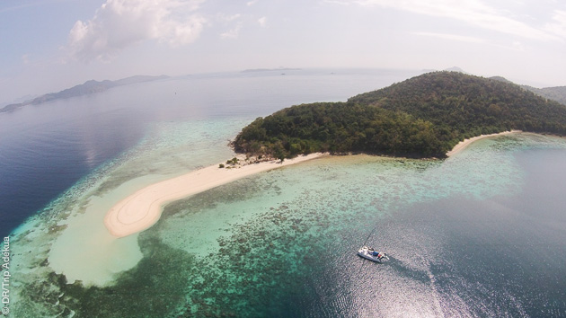 Laissez vous transporter pour un trip kitesurf autour de Seco island, près de Boracay !