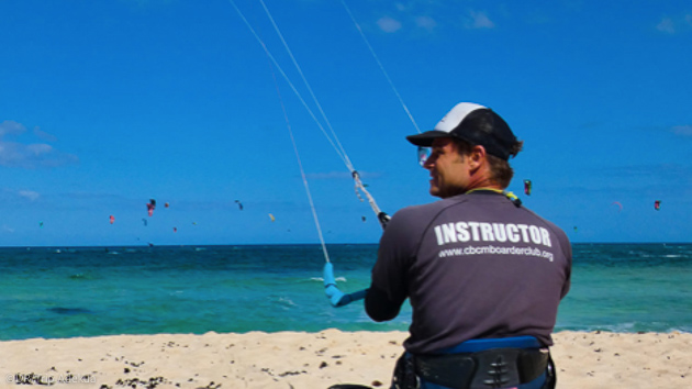 15 heures de cours de kitesurf à Fuerteventura aux Canaries