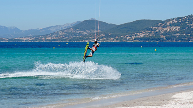 Votre séjour kitesurf et bien-être à Hyères en Méditerannée