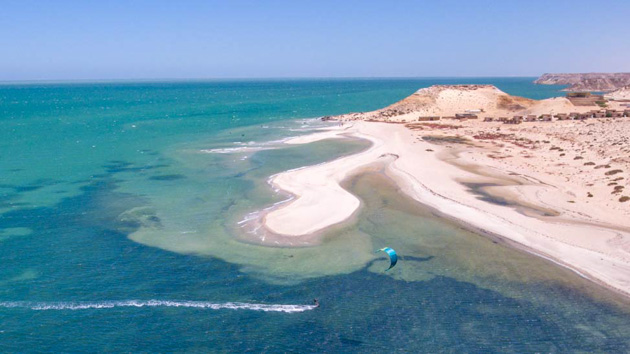 La lagune de Dakhla, le paradis du kitesurf au Maroc