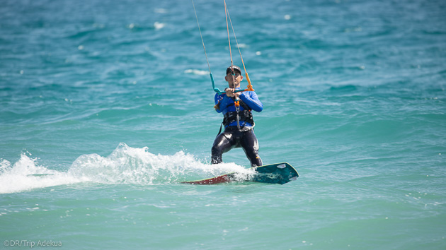 Naviguez sur les meilleurs spots de kitesurf de Tarifa en Espagne