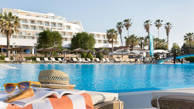 Profitez de la piscine de votre hôtel 4 étoiles entre deux sessions de kite