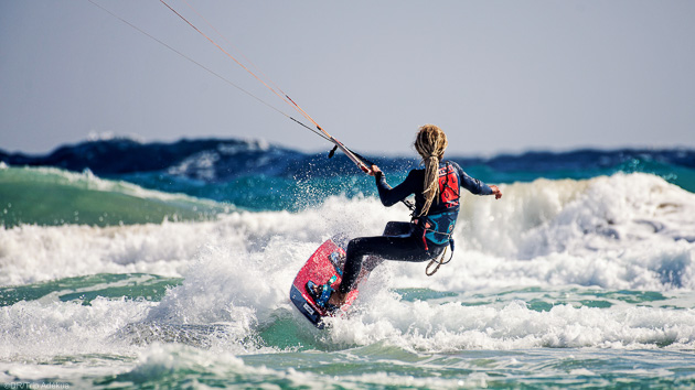 Votre séjour kitesurf pour progresser dans les vagues de Fuerteventura