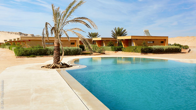 La piscine à débordement du Dakhla Club