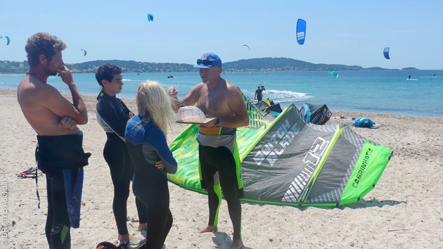 prof diplomé de kitesurf à l'Almanarre Hyères