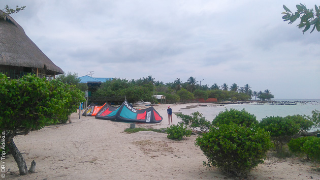 Débutant ou expert en kite, ce stage de kite en Colombie vous propose détente et découverte des spots et de l'ambiance