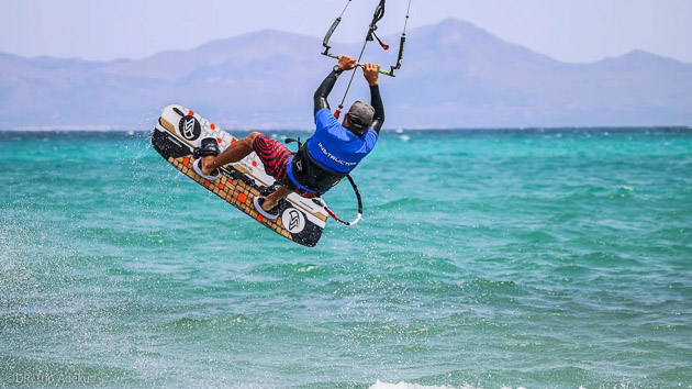 Progressez en kitesurf sur les spots des Baléares à Majorque