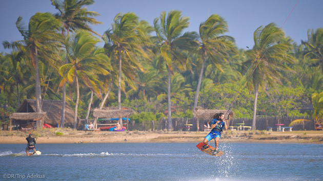 Progressez en kitesurf sur le lagon de Kalpitiya au Sri Lanka