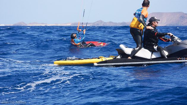 Des cours de kite et des sessions de yoga dispensés par une rideuse pro, aux Canaries