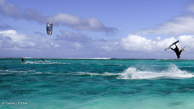 des spots de kitesurf pour tous les niveaux à Maurice