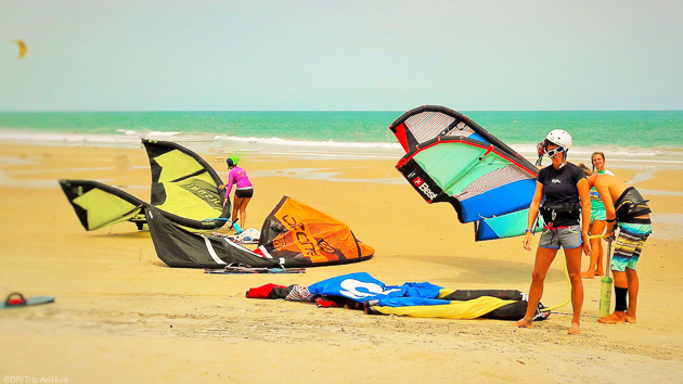 Viriginie vous attend sur la lagune de Lagoinha pour vous faire progresser en kitesurf