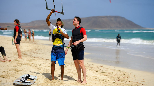 Cours de kitesurf pour progresser sur les spots de Sal au Cap Vert