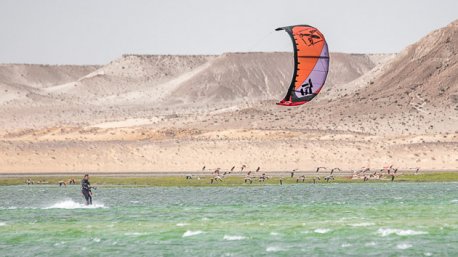 Progressez en kite pendant vos vacances à Dakhla au Maroc