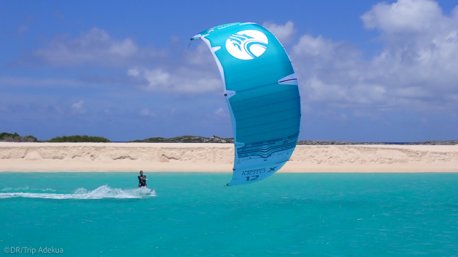 Cours de kitesurf sur les plus beaux lagons à Saint Martin aux Caraïbes