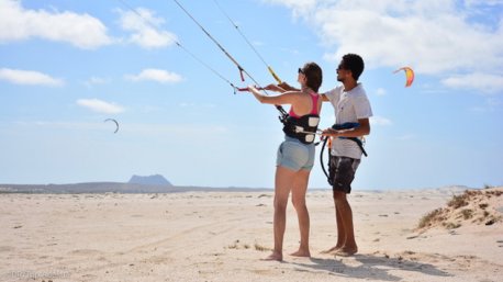 Votre sjéour kitesurf à Boa Vista pour progresser dans les vagues du Cap Vert