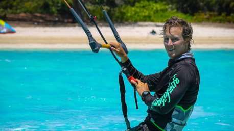 Un séjour kitesurf paradisiaques sur les spots de Polynésie