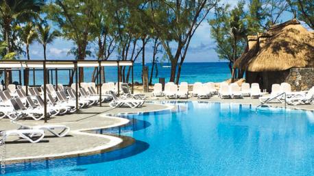 accès direct de l'hotel sur le spot de kite de Le Morne à Maurice 
